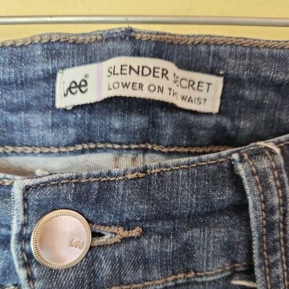 Lee Slender Secret Lower On The Waist Bootcut Jeans Womens 10 Short studded - Picture 2 of 9